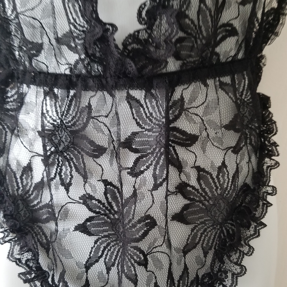 Exotique of New York lace - Picture 3 of 6